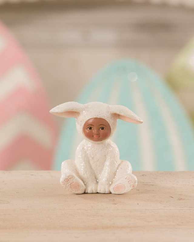 Sitting Sparkle Bunny